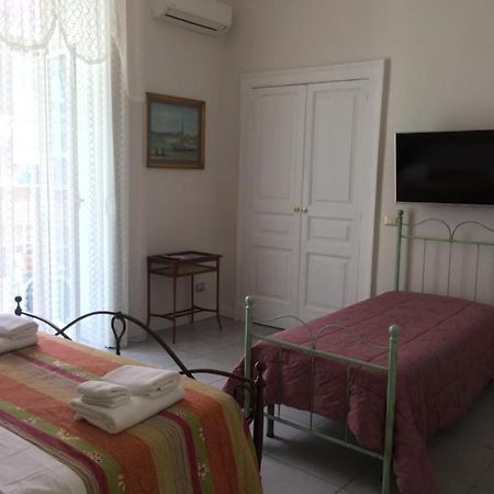 Bed and Breakfast Ciro A Maschio Angioino Neapol Exteriér fotografie